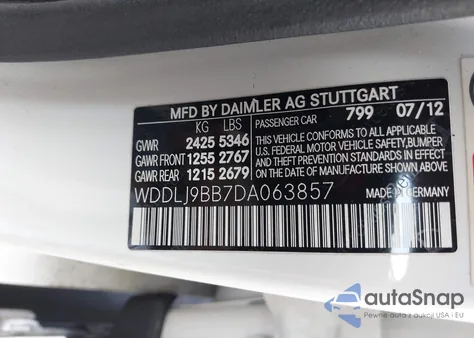 2013 Mercedes-Benz Cls 550 4Matic z USA, uszkodzony, nr VIN WDDLJ9BB7DA063857